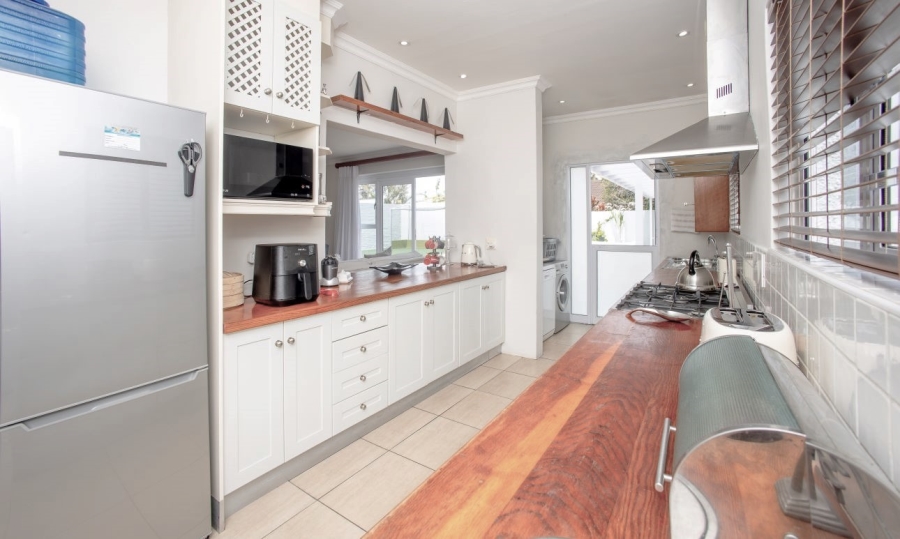 5 Bedroom Property for Sale in Nahoon Eastern Cape